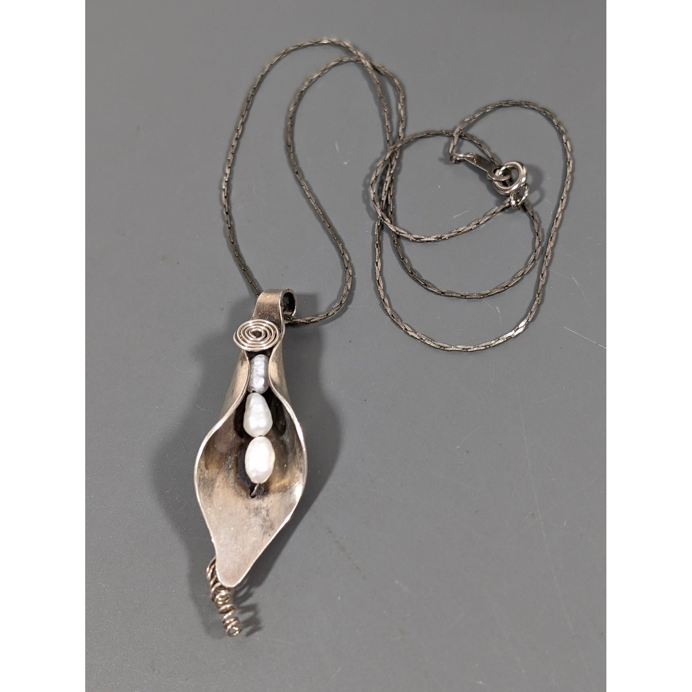 Artisan Upcycled Spoon Necklace Calla Lily Flower White Pearl Silver Tone 18" - Picture 4 of 10